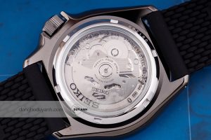 Đồng hồ Seiko 5 Sports SRPD65K2S 1