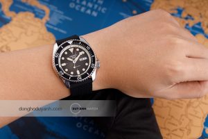 Đồng hồ Seiko 5 Sports SRPD73K2S 5