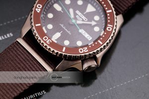 Đồng hồ Seiko 5 Sports SRPD85K1 2