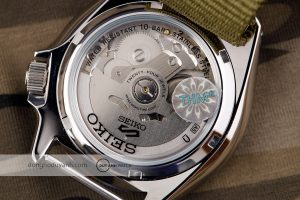 Đồng hồ Seiko 5 Sports SRPE65K1S 4